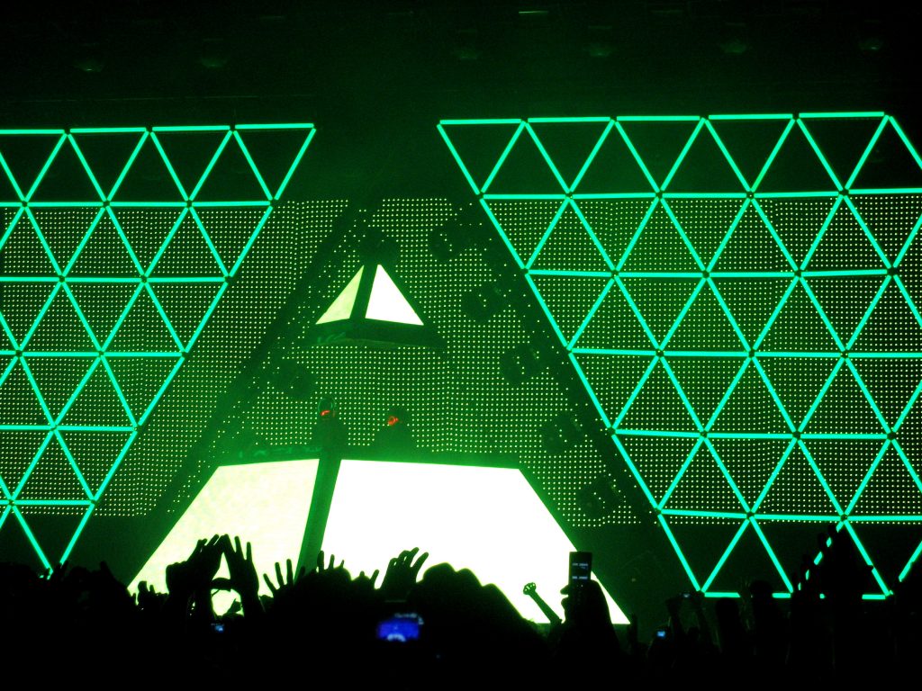 Daft Punk live with green lights, Photo by Erin Resso