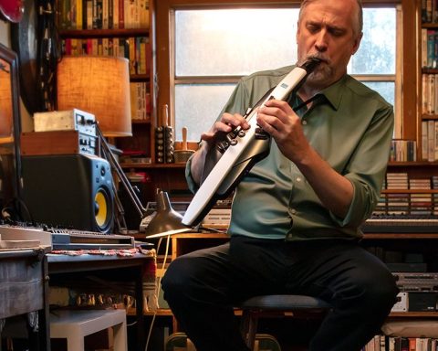 Using Standard Saxophone Fingering with Aerophone 